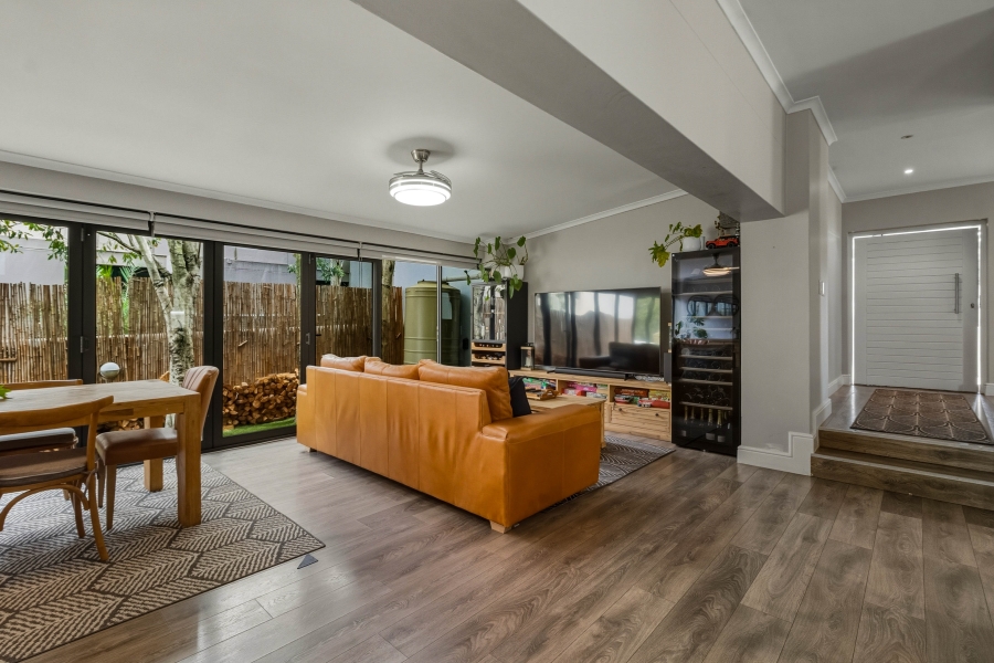 To Let 4 Bedroom Property for Rent in Schonenberg Western Cape